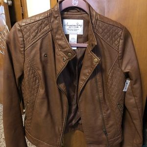 Cute leather like vintage jacket